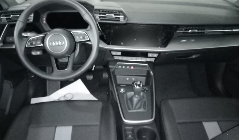 Audi A3 Limousine 30 TDI Base completo