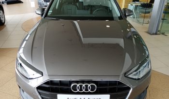 Audi A4 Avant 30 TDI Base S tronic completo
