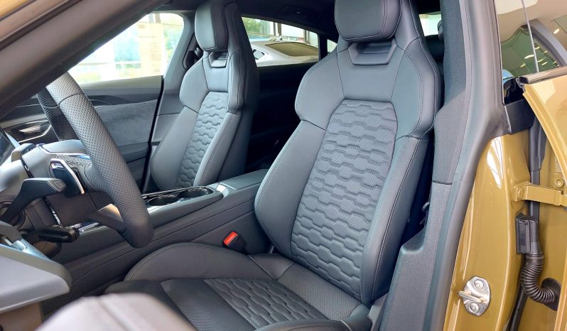 Audi e-tron GT completo