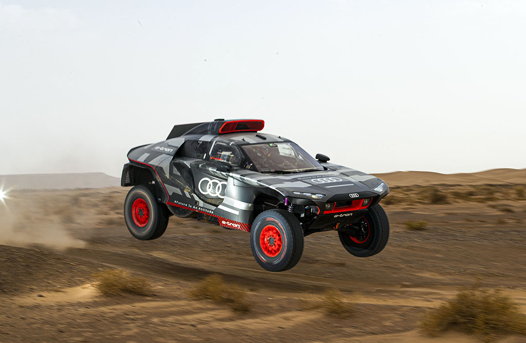 A Audi eletrifica o Dakar com o RS Q e-tron