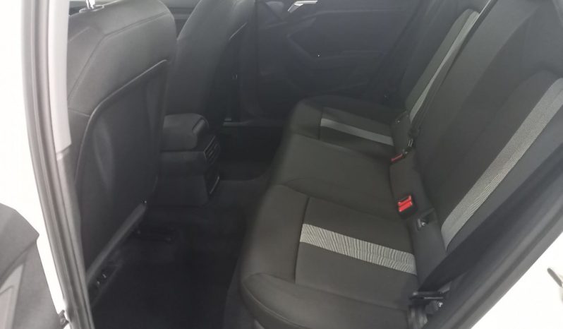 AUDI A3 Sportback SB 30 TFSI ADVANCED completo